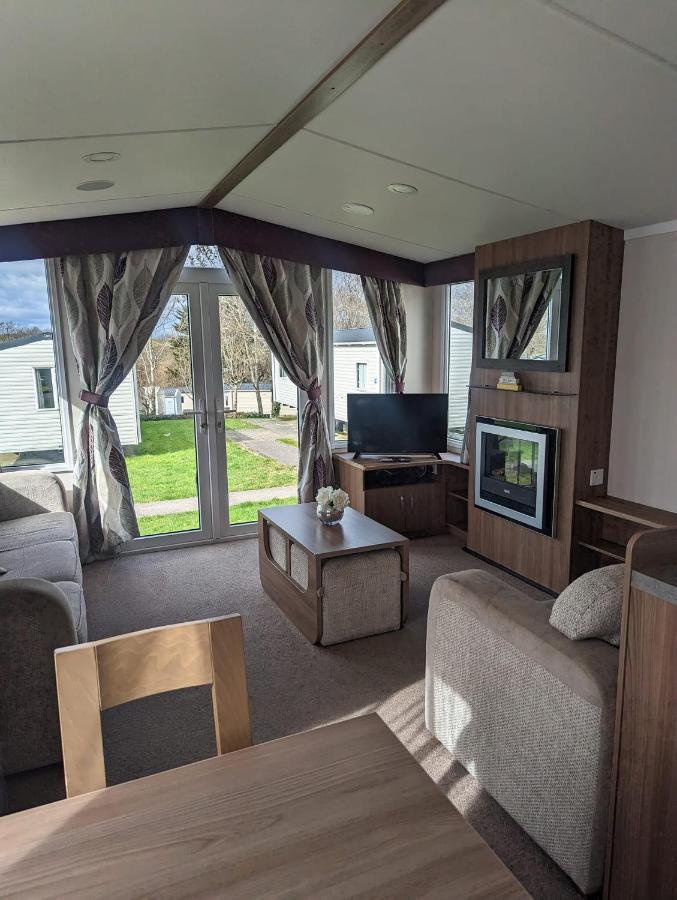 Swift Holidays At Combe Haven Holiday Park Hastings Exterior foto