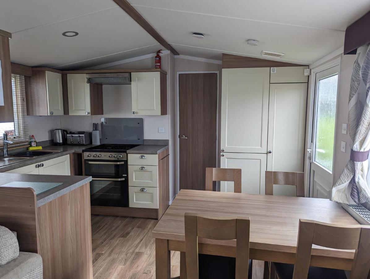 Swift Holidays At Combe Haven Holiday Park Hastings Exterior foto